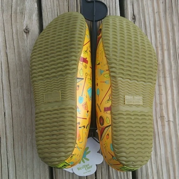 Womens 6 - 6.5 Western Chief Garden Clog NWT - Picture 5 of 9